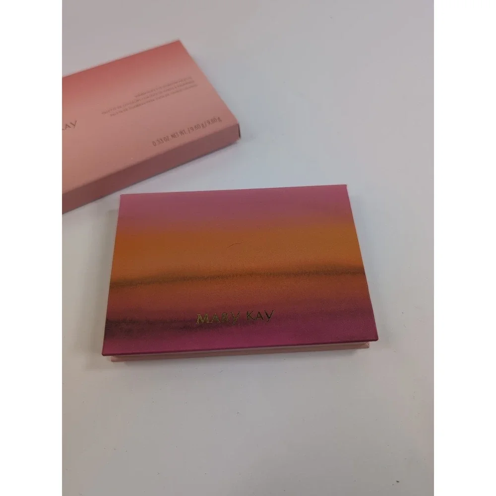 Mary Kay Limited Edition Warm Hues‎ Eye Shadow Palette - New in Box